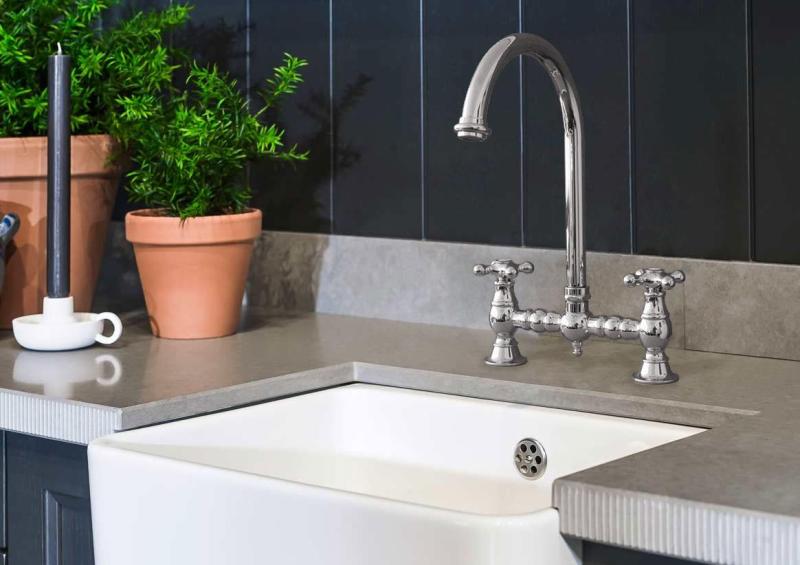 PB Νοσταλγική Βρύση Κουζίνας Γέφυρα Χρώμιο με στρογγυλή ροή και αστέρια κουμπιά PBN.CHR.R.ST