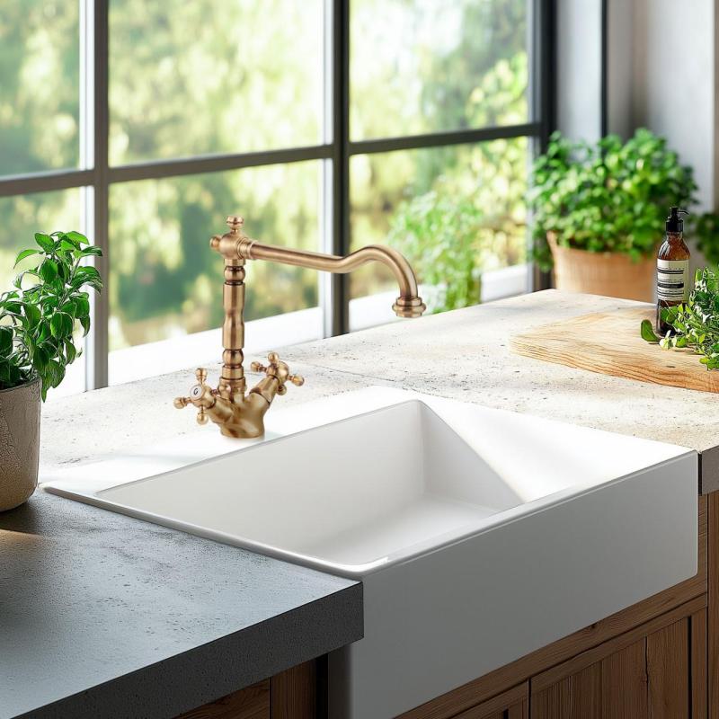 Η νοσταλγική βρύση κουζίνας V1910 Ορειχάλκινη Φυσική βρύση αποχρωματισμένη παλαιωμένη 1208953525