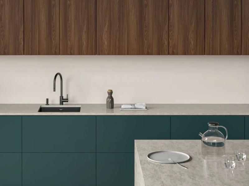 Φράνκε Μπαταρία Κουζίνας Eos Neo με επεκτεινόμενη αποσπώμενη κεφαλή ψεκασμού, βουρτσισμένο μαύρο 115.0613.671.