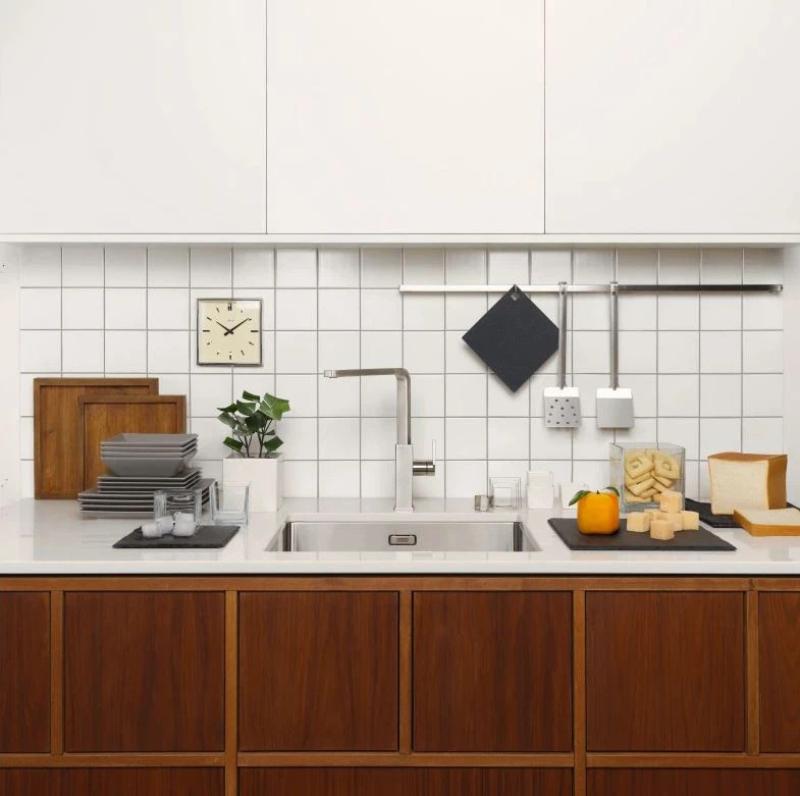 Φράνκε μασίφ ανοξείδωτη ατσάλινη κουζινοβρύση Mythos με περιστρεφόμενη ροή inox 115.0547.852