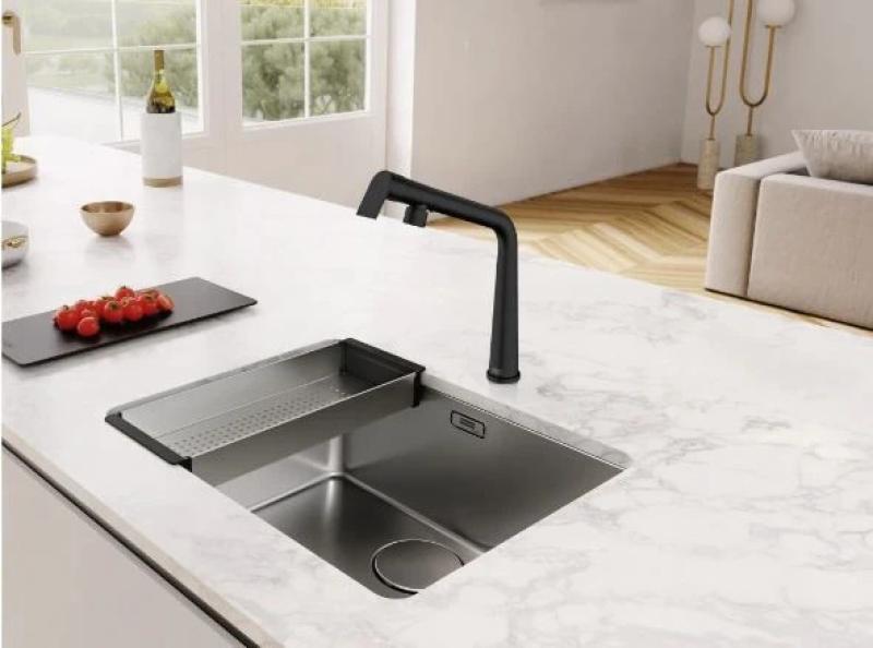 Φράνκε Icon Βρύση Κουζίνας μαύρο ματ με περιστρεφόμενο στόμιο 115.0625.187