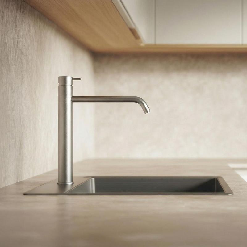 Waterevolution Flow Μίξερ κουζίνας PVD Gun Metal T150GME