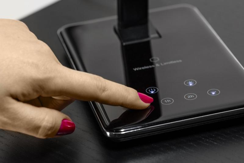 Διακοσμητική Επιτραπέζια Λάμπα Tritton 6W 340lm AC220-240V 4-CCT Ασύρματη Φόρτιση USB PF>0,5 RA>80 μαύρο 1208962518