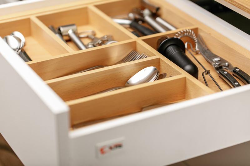 Διακοσμητική θήκη μαχαιροπίρουνων Cutle για την κουζίνα, ρυθμιζόμενο ένθετο για ντουλάπια 600-1000mm 1208966291