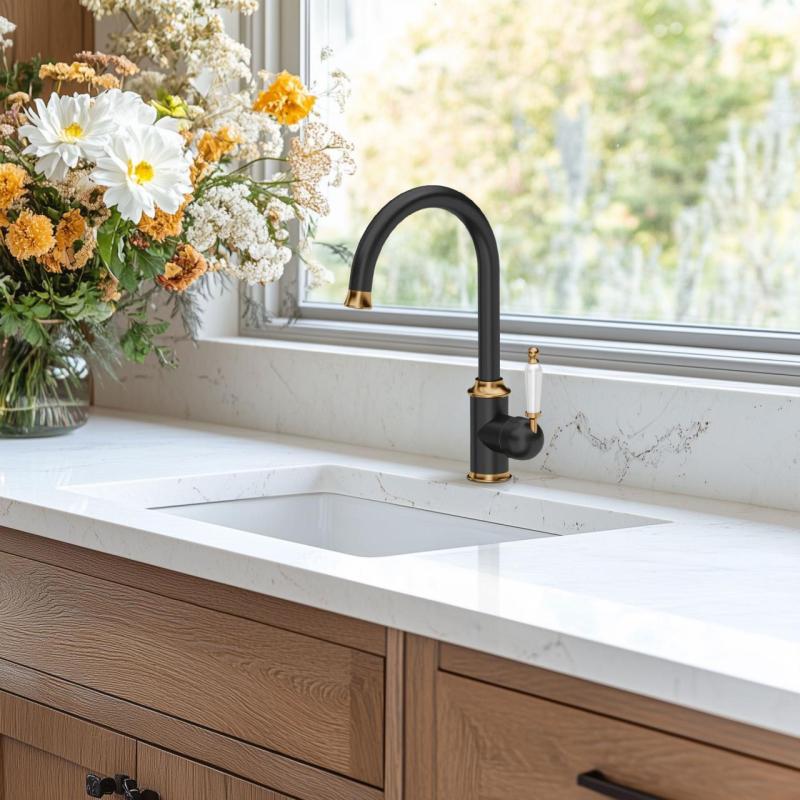 Quadri Worksop Κλασική Νοσταλγική Μαύρη με Χρυσό PVD Φινίρισμα Μπαταρία Κουζίνας με Κεραμική Λαβή 1208967725