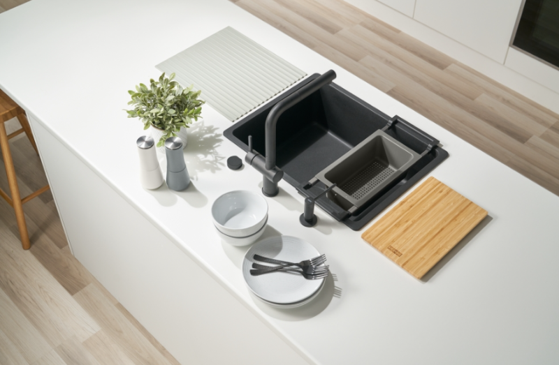 Φράνκε Οικουμενικό Σετ Αξεσουάρ All-In Set 3 - Επιφάνεια Κοπής, Πλαστικό Καλάθι, Στρώμα Στραγγίσματος και Τηλεσκοπική Γέφυρα 112.0655.483