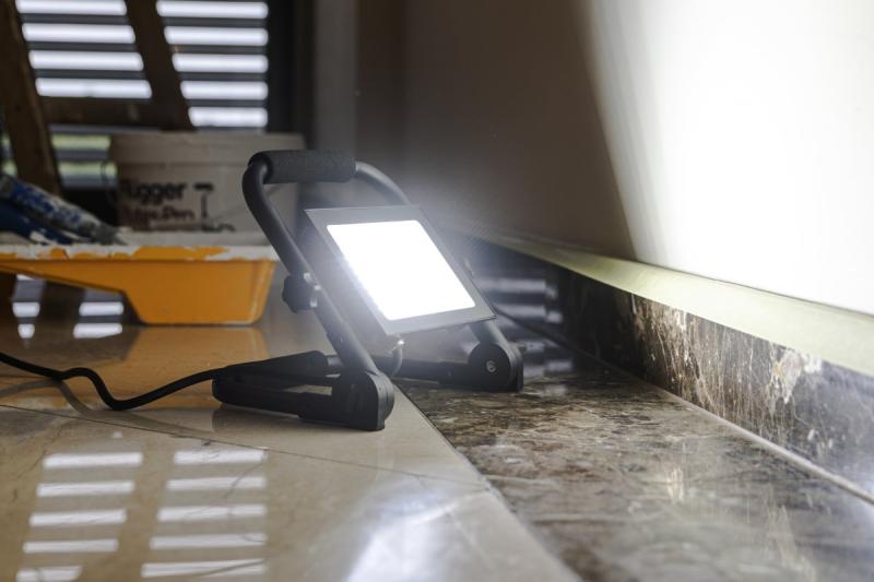 NELI Φορητός Προβολέας, LED, 50W, 4500lm, 6400K, AC220-240V, IP65, καλώδιο 1,5m