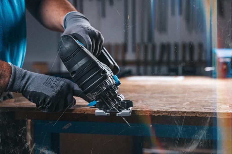 HÖGERT σέγα μπαταρίας, 18V, λαβή κατά των κραδασμών - χωρίς μπαταρία