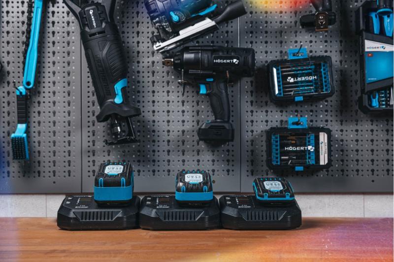 HÖGERT φορτιστής μπαταρίας 4A 18V