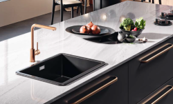 Ausmann Ceramic Ember Κεραμική Μαύρη Τετράγωνη Νεροχύτης Επιφάνειας και Υποδομής 40 x 40 εκ. με Χρυσή Βύσμα 1208971486