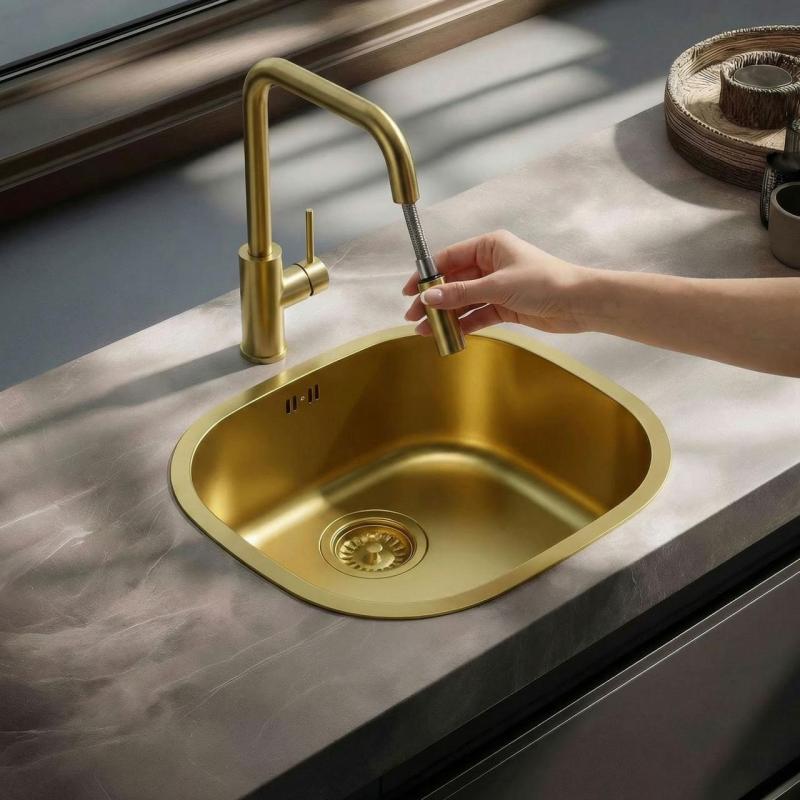 Pure.Sink Luxion Χρυσή βρύση κουζίνας τετράγωνη με αποσπώμενη έξοδο PLXSQUA-60