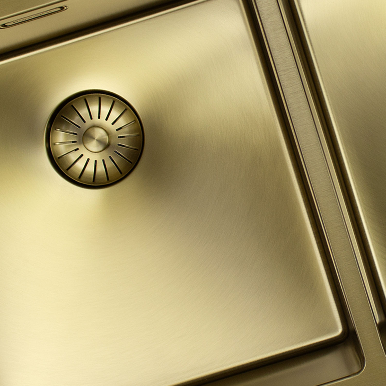 Η Αόρατη Δύναμη της Επίστρωσης PVD: Γιατί Πραγματικά Κάνει Διαφορά στις Σύγχρονες Κουζίνες